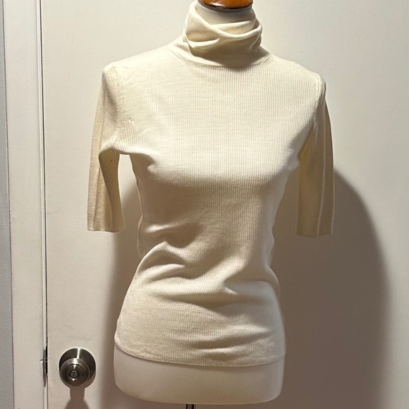 THEORY  Regal Wool - Leenda Short-Sleeve‎ Turtleneck - Size S - Picture 1 of 15